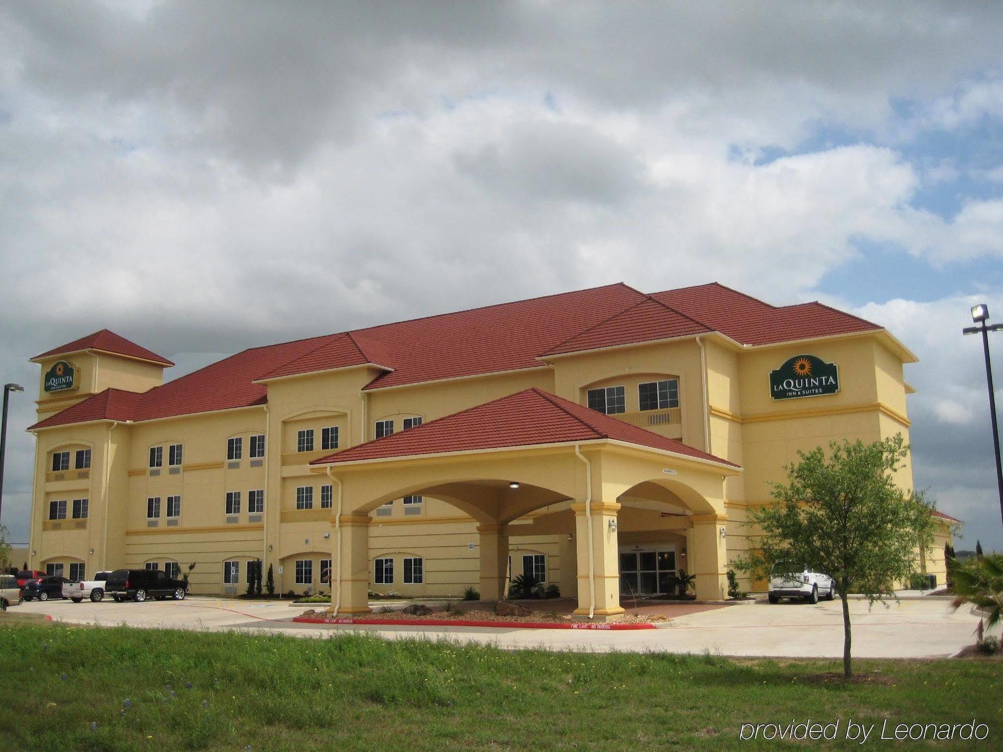 Baymont Inn & Suites Brenham Exterior foto